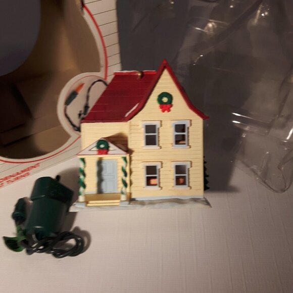 1989 Vintage NOMA Ornamotion Rotating Ornament FIRST HOME - Picture 5 of 7